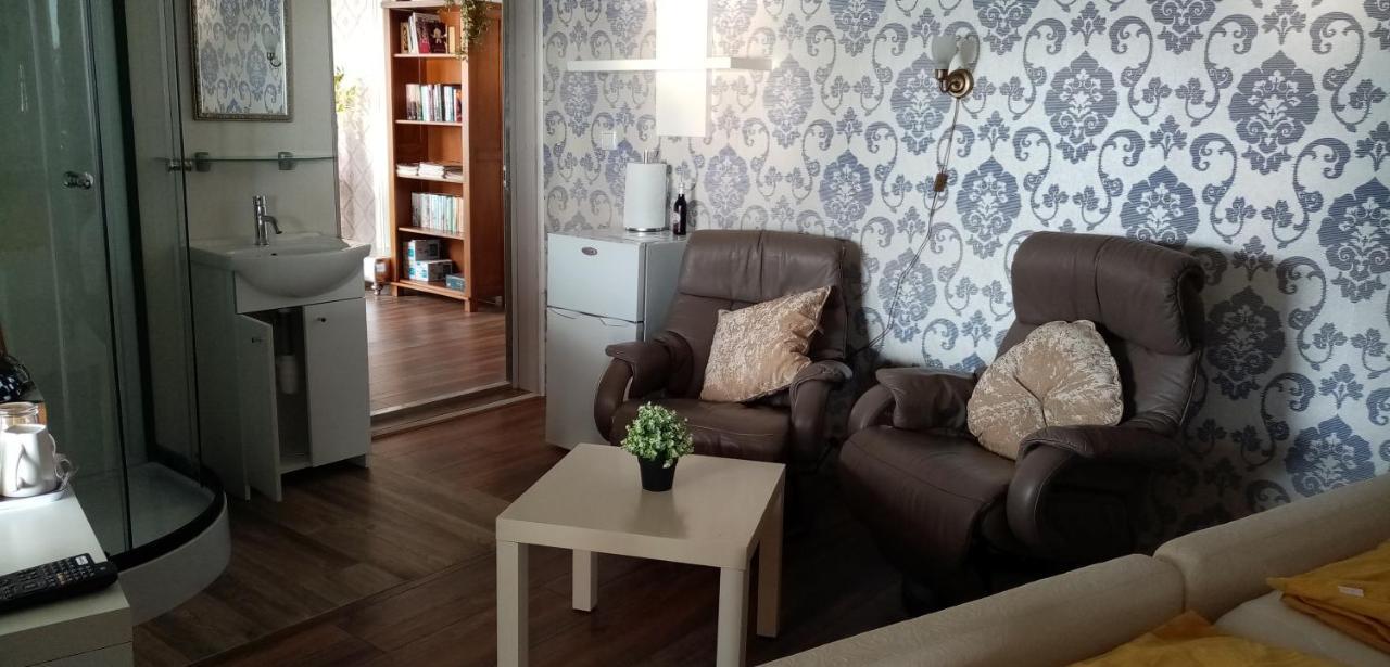 B&B Aan Het Water Earnewâld Εξωτερικό φωτογραφία