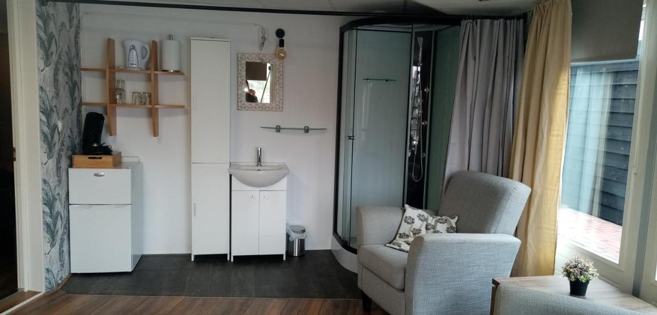 B&B Aan Het Water Earnewâld Εξωτερικό φωτογραφία