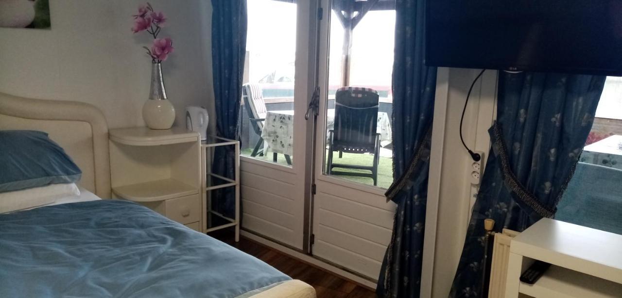 B&B Aan Het Water Earnewâld Εξωτερικό φωτογραφία