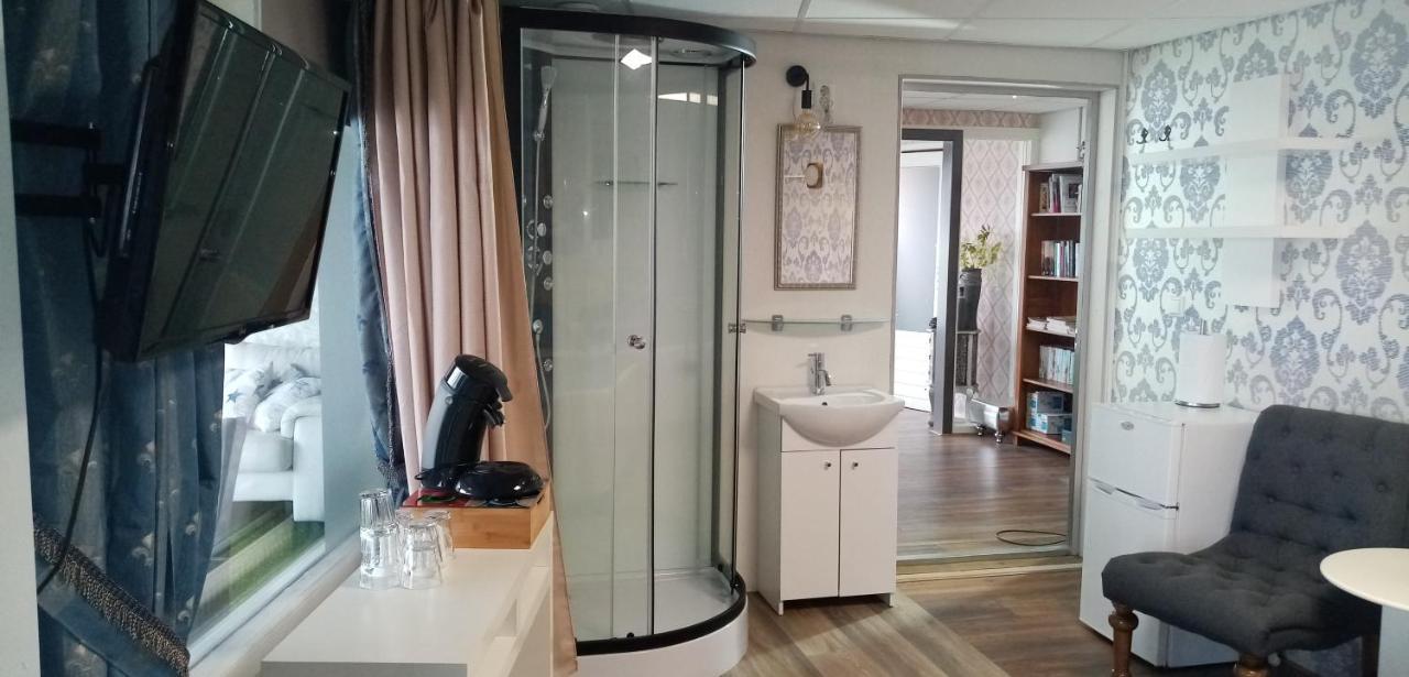 B&B Aan Het Water Earnewâld Εξωτερικό φωτογραφία